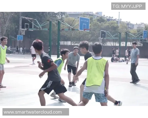 足球与篮球的激情碰撞探讨两项运动的魅力与文化差异